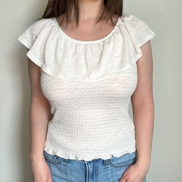 Royalty Off the shoulder smocked ruffle top white size medium - Picture 3 of 10